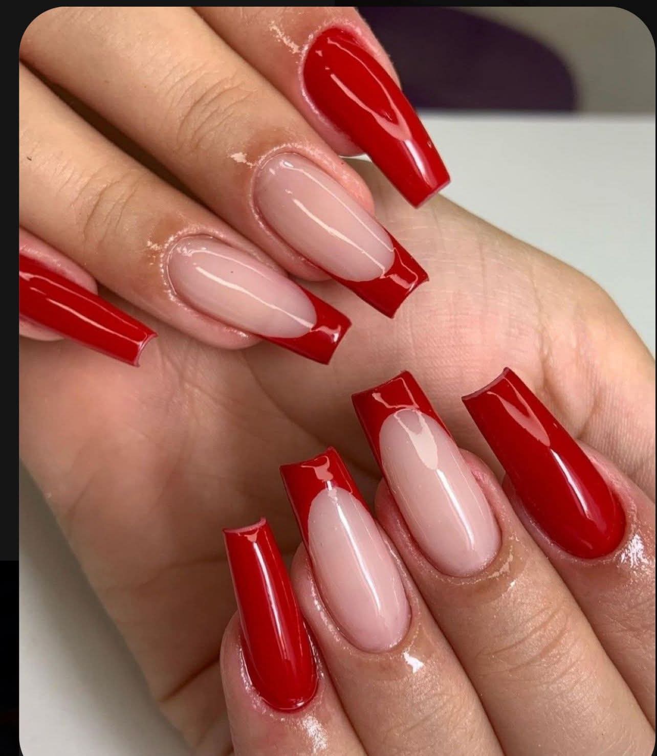 Rote French Nails